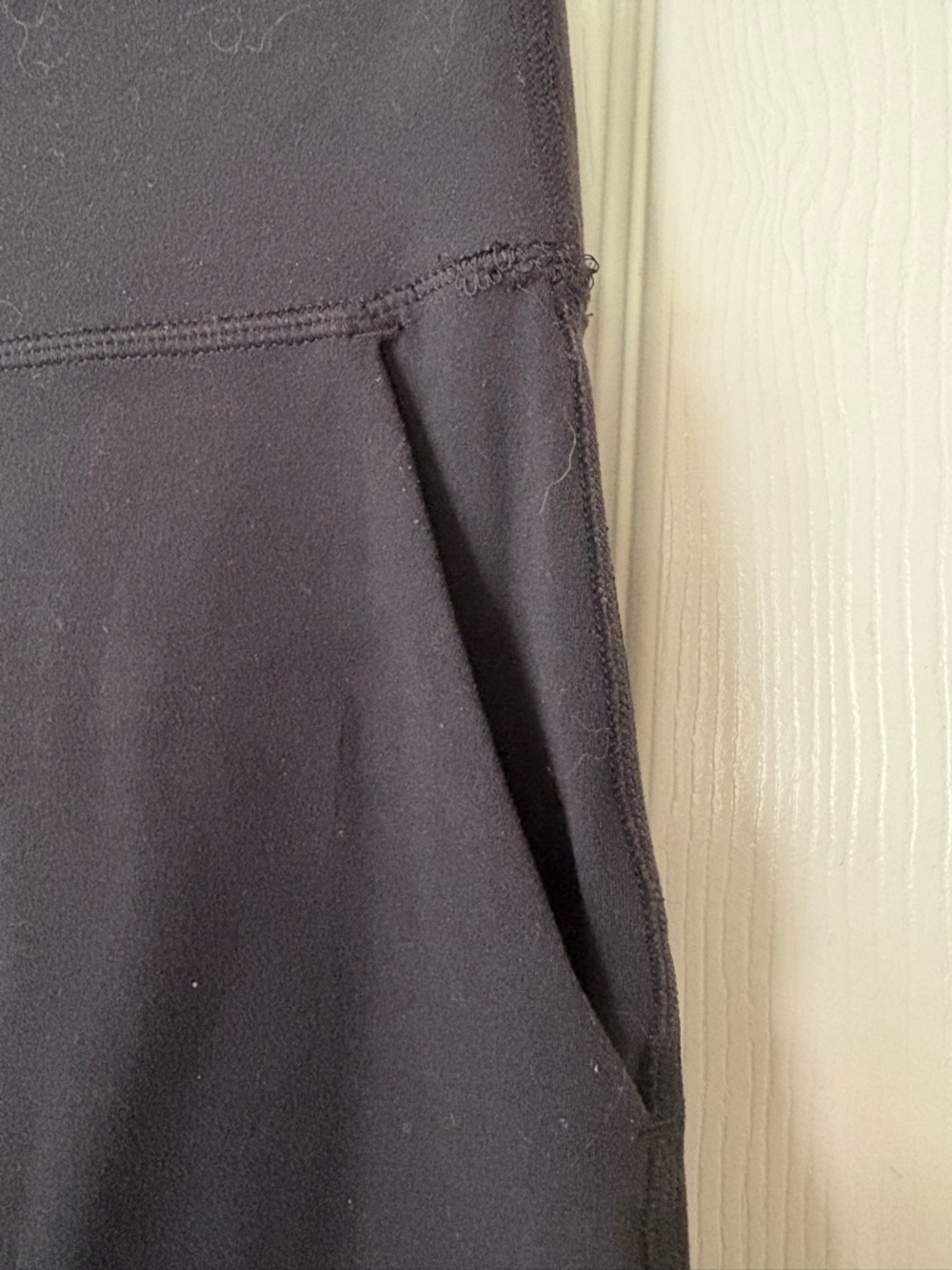 lululemon Athletica Align Mid Rise Black Joggers Size 6 Lightweight Nulu Fabric - Picture 9 of 14